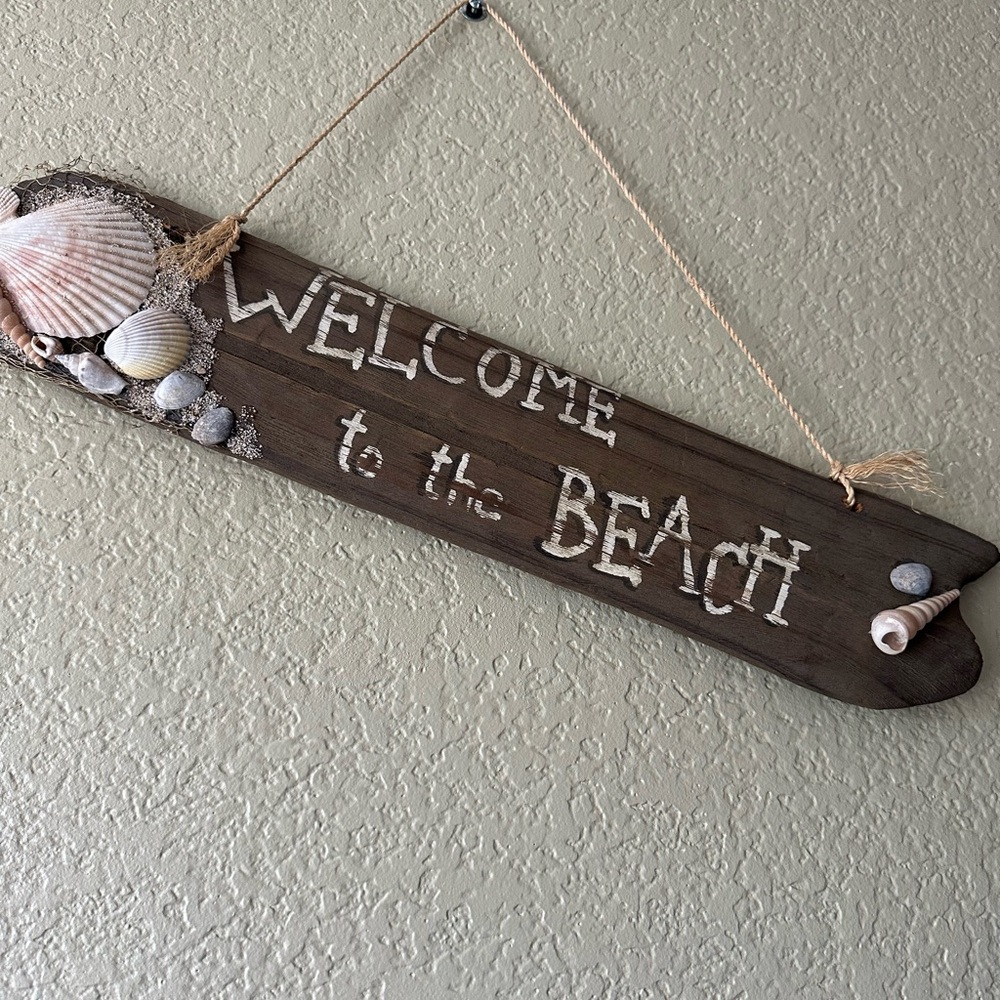 Welcome to the Beach hanging sign.  NWOT.